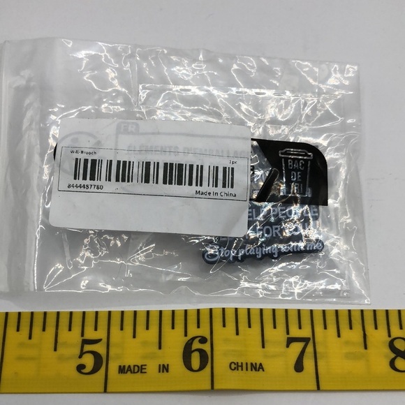 3/$25 “I Will Put You In A Trunk And Help People Look For You” Funny Pin Unisex - Picture 8 of 8